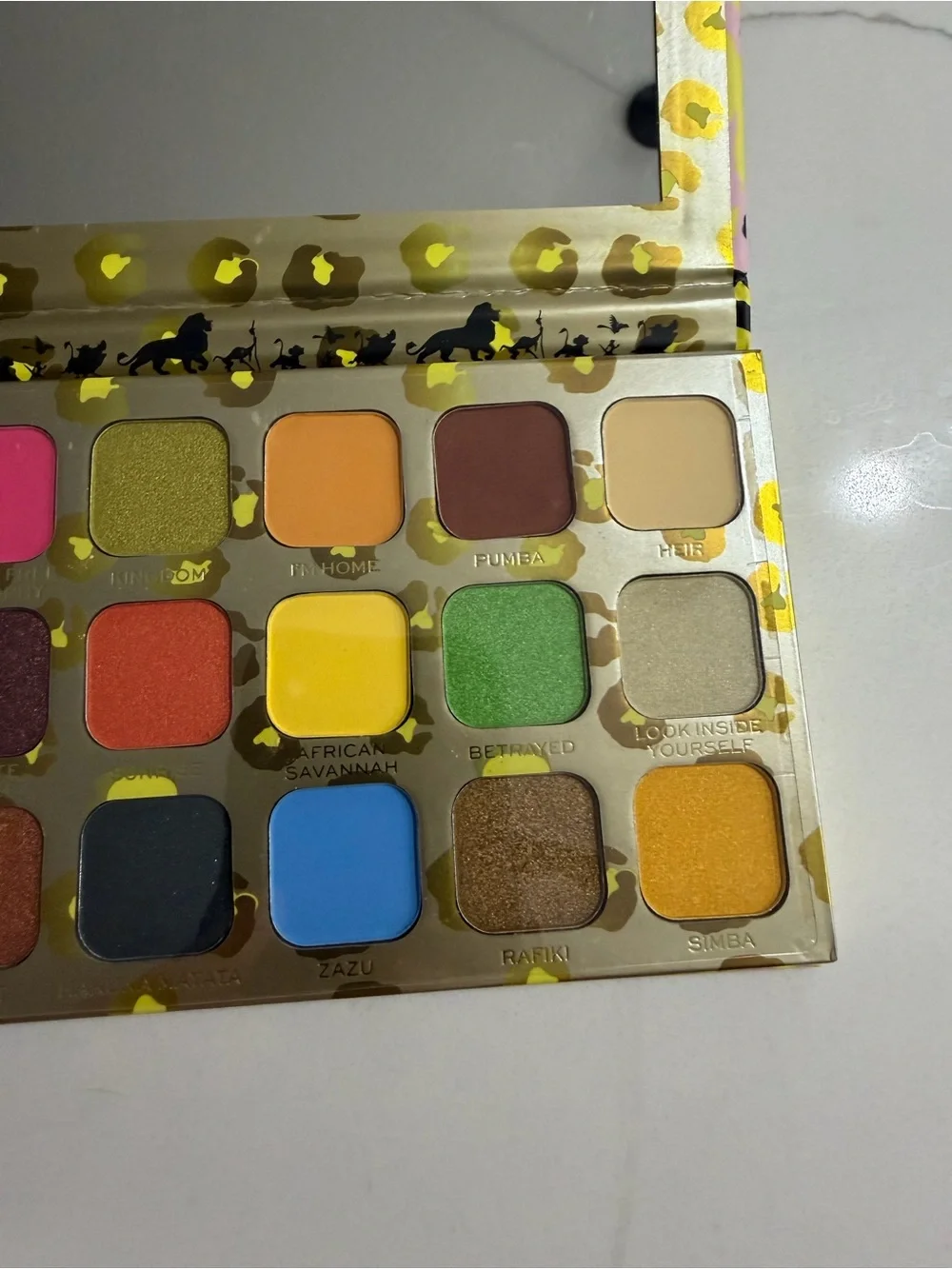 Revolution x The Lion King Hakuna Matata Eyeshadow Palette